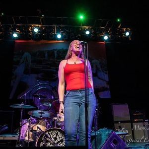 Meet your Posher, Olivia